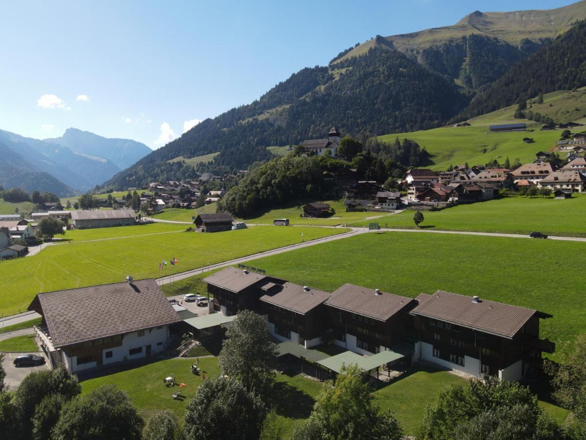 Hotel Roc Et Neige Chateau-d'Oex Zewnętrze zdjęcie