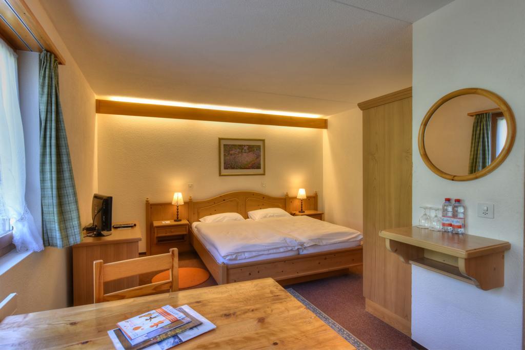 Hotel Roc Et Neige Chateau-d'Oex Zewnętrze zdjęcie